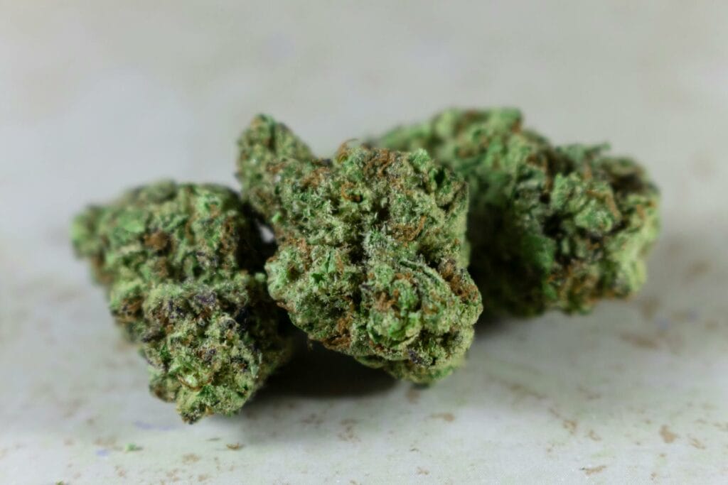 Best Indica Online in Canada | Canada Wide Weed Shop